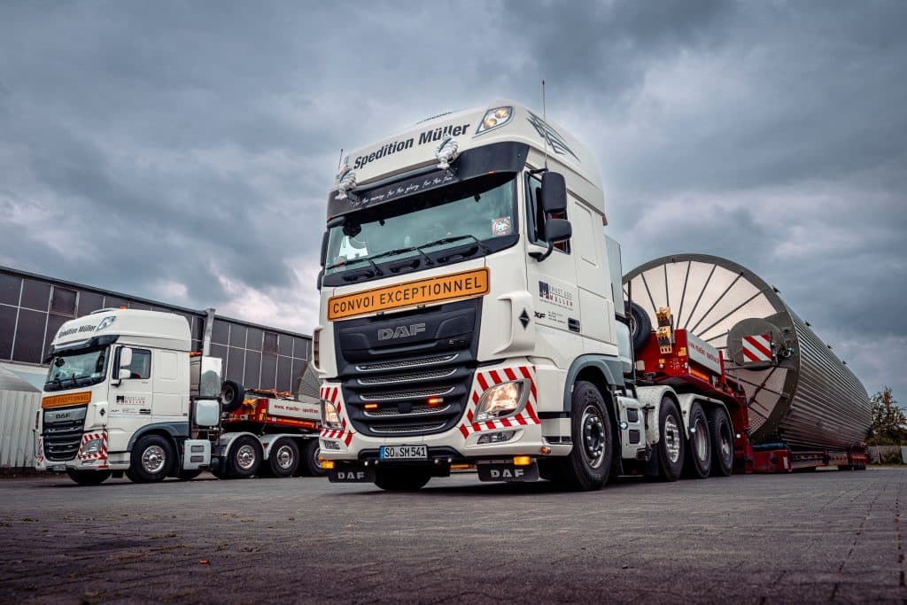 Landmaschinen Transporte bei Müller